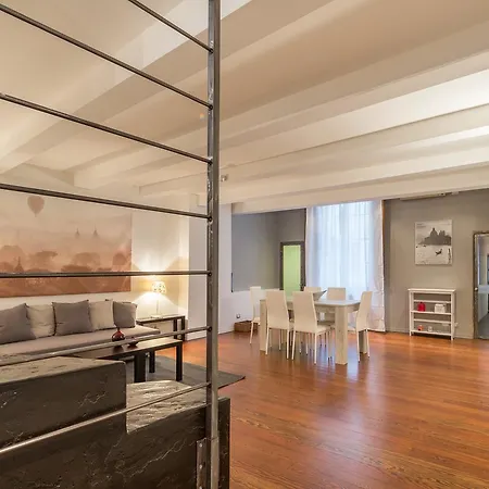 Serragli Loft Apartmán *